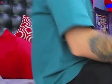 Chaturbate Live Porn of damian_bulls