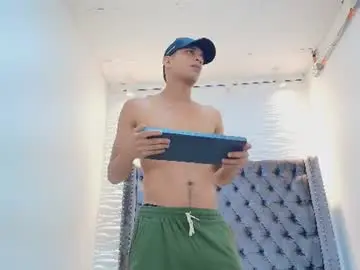 Chaturbate Free Live Porn of tommy_jones2