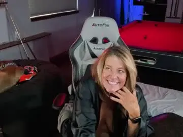 Chaturbate Live Sex Cam of derrick_and_brittany