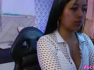 Chaturbate Best live sex cam show of perla_tay1