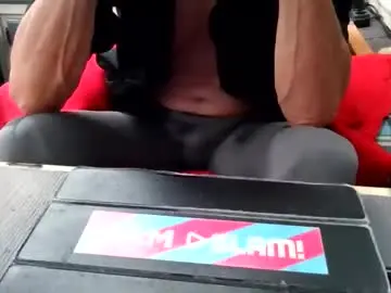 Chaturbate Live Sex Cam of peter_on_kik