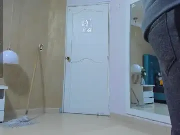 Chaturbate Watch Live Sex Cams of ricobrown777