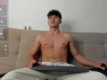 Chaturbate Watch Live Sex Cams of yizus_bonz