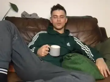 Chaturbate Live Sex Cam of camdoattitude