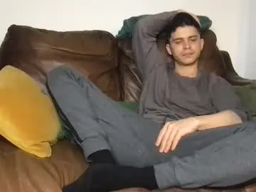 Chaturbate Nude Webcam of camdoattitude