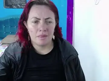 Chaturbate Best live sex cam show of carolinhe_