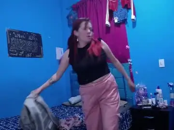 Chaturbate Adult Webcams of carolinhe_