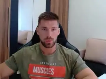 Chaturbate Live Sex Cam of darius_94