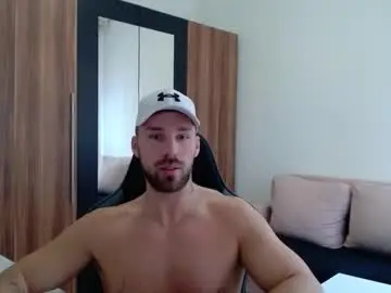 Chaturbate Live Sex Cam of darius_94