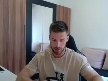 Chaturbate Live Sex Cam of darius_94