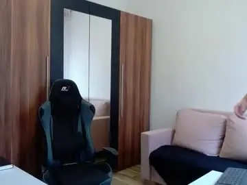 Chaturbate Nude Webcam of darius_94