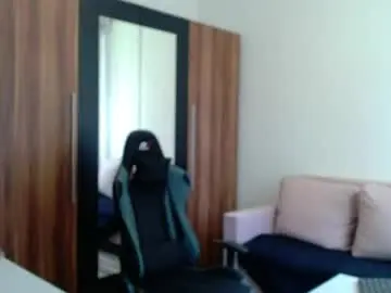 Chaturbate Live Sex Cam of darius_94