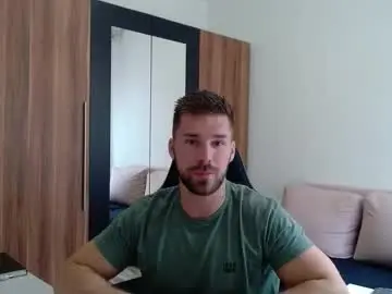 Chaturbate Sex Cam of darius_94