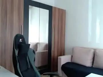 Chaturbate Watch Live Sex Cams of darius_94
