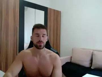 Chaturbate Live Sex Cam of darius_94