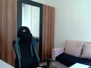 Chaturbate Live Porn of darius_94