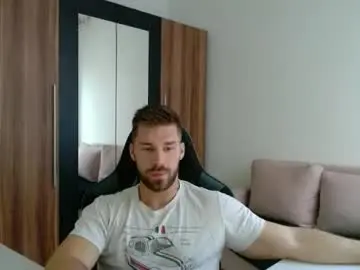 Chaturbate Sex Cam of darius_94