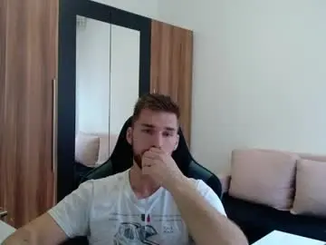 Chaturbate Free Porn Cam of darius_94