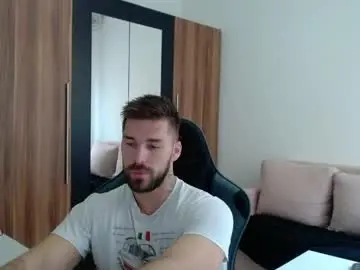 Chaturbate Live Sex Cam of darius_94