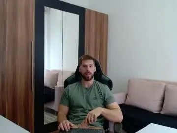 Chaturbate Free Porn Cam of darius_94