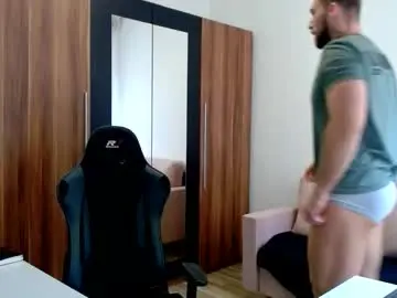 Chaturbate Live Sex Cam of darius_94
