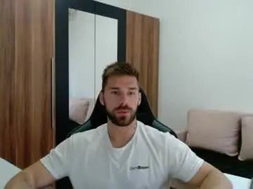 Chaturbate Free Porn Cam of darius_94