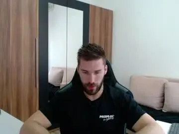 Chaturbate Nude Webcam of darius_94