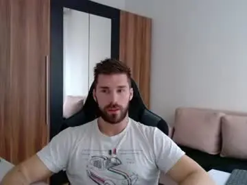 Chaturbate Live Sex Cam of darius_94
