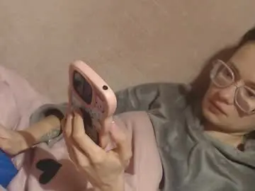 Chaturbate Free Porn Cam of flowercandydoll13