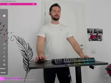 Chaturbate Best live sex cam show of hard_chriss