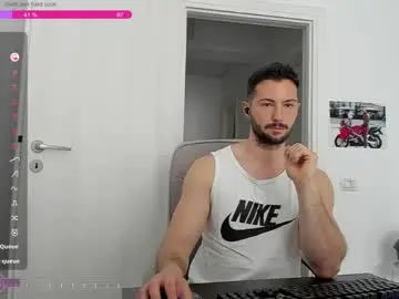 Chaturbate Live Sex Cam of hard_chriss