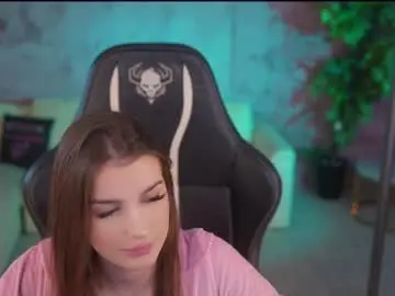 Chaturbate Live Sex Cam of kira0541