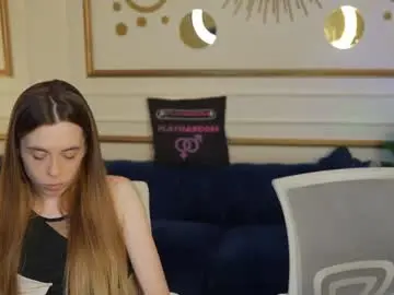 Chaturbate Nude Webcam of kira0541