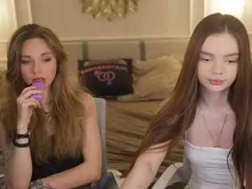 Chaturbate Watch Live Sex Cams of kira0541