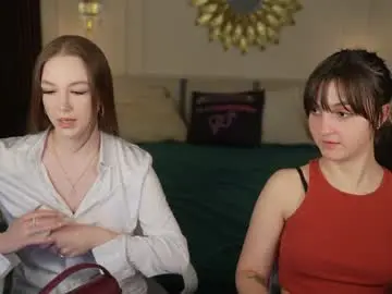 Chaturbate Nude Webcam of kira0541