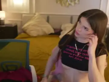 Chaturbate Nude Webcam of kira0541