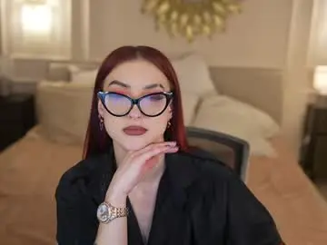 Chaturbate Live Sex Cam of kira0541