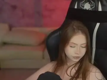 Chaturbate Live Sex Cam of kira0541