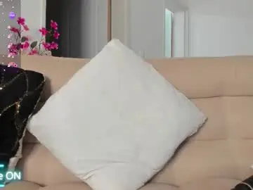 Chaturbate Live Sex Cam of alaiaferrer