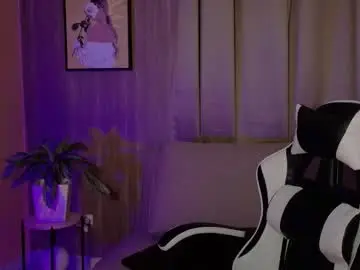 Chaturbate Adult Webcam of aurora_collins08