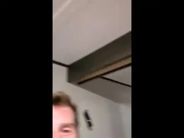 Chaturbate Live Sex Cam of maxlovesmolly