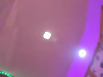 Chaturbate Live Sex Cam of patrick_lovee