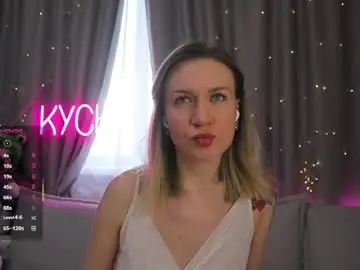 Chaturbate Live Sex Cam of ritakycb