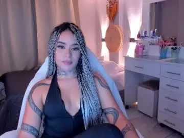 Chaturbate Live Sex Cam of vayolett_bass