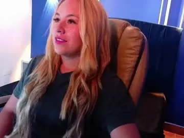 Chaturbate Nude Webcam of angel_white25