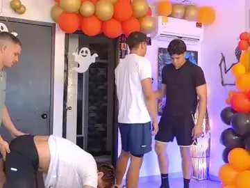 Chaturbate Live Sex Cam of boysgang_sex