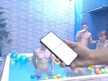 Chaturbate Live Porn of boysgang_sex