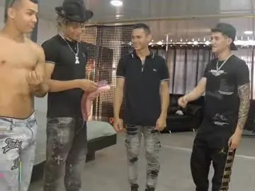 Chaturbate Free Porn Cam of boysgang_sex