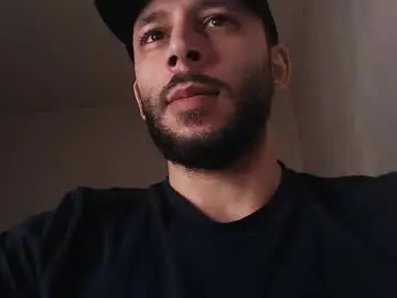 Chaturbate Sex Cam of henryaxe