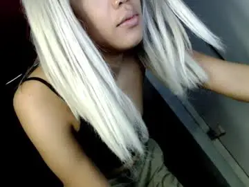 Chaturbate Free Live Porn of hot_moma69